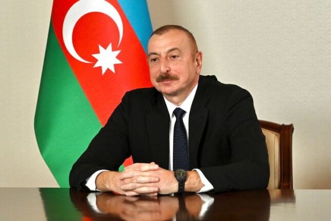 İlham Əliyev: Azərbaycan və İran əlaqələrin inkişafına çalışır