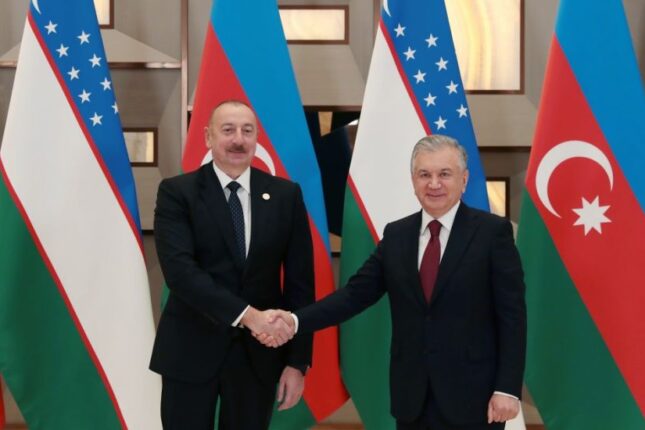 Şavkat Mirziyoyev Prezident İlham Əliyevi təbrik etdi