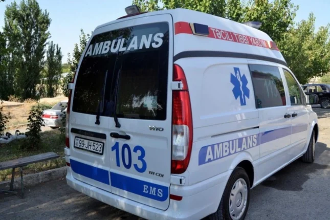 Azərbaycanda yas mərasimində evin eyvanı uçdu: 5 qadın xəsarət aldı