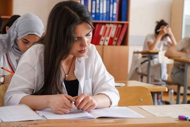 Bəzi imtahanların başlama saatı DƏYİŞDİ