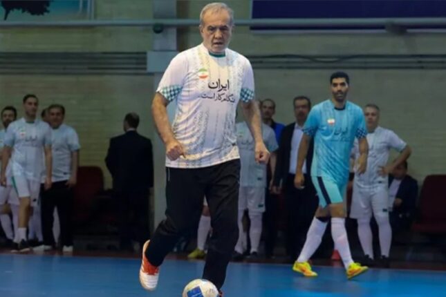 Pezeşkian futbol oynadı – VİDEO