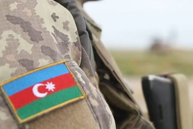 Ehtiyata və istefaya buraxılan hərbçilərin nəzərinə: Hərbi geyimi yalnız bu günlərdə geyinə biləcəklər