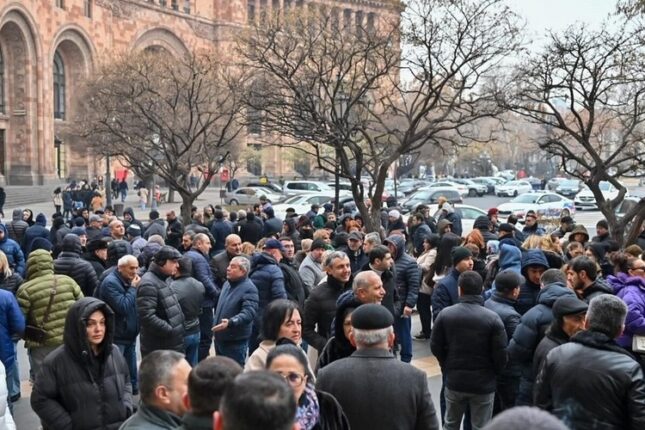 İrəvanda vergilərin artırılmasına qarşı aksiya keçirilir