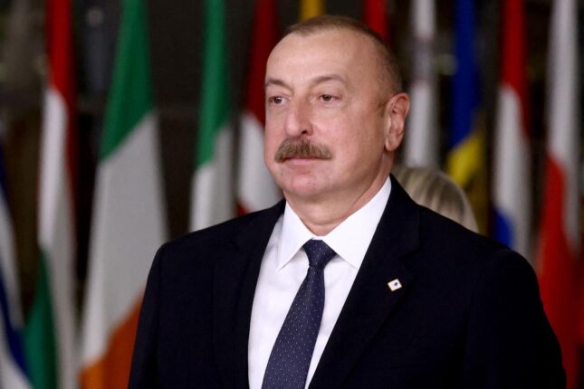 Prezidentlər mətbuata bəyanatlarla çıxış etdilər