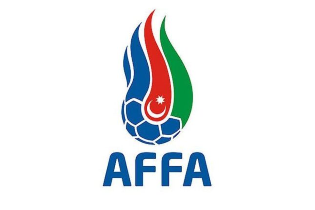 Hakimi təhqir edən baş məşqçi cəzalandırıldı