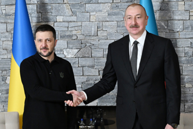 Zelenski İlham Əliyevi təbrik etdi