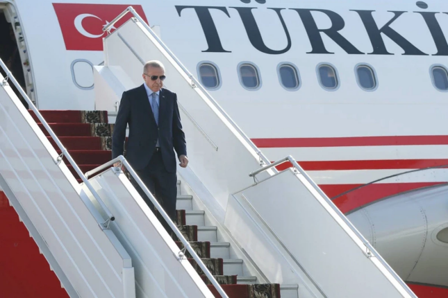 Ərdoğanın təyyarəsi Laçın aeroportuna eniş etdi – Canlı