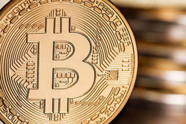 Bitcoin rekord qırdı: Məzənnə 111 min dolları aşdı