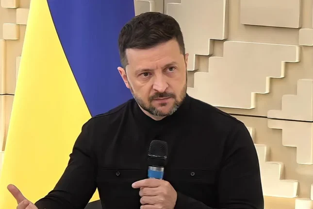 Zelenski: Putin danışıqlardan çox sanksiyalardan yayınmağa çalışır