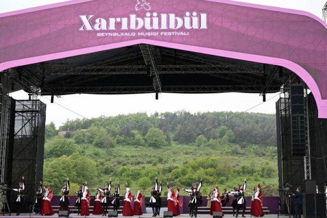 Şuşada “Xarıbülbül” festivalının açılışı oldu – FOTOLAR