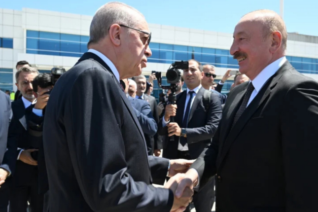 Ərdoğan Əliyevi belə qarşıladı – FOTO