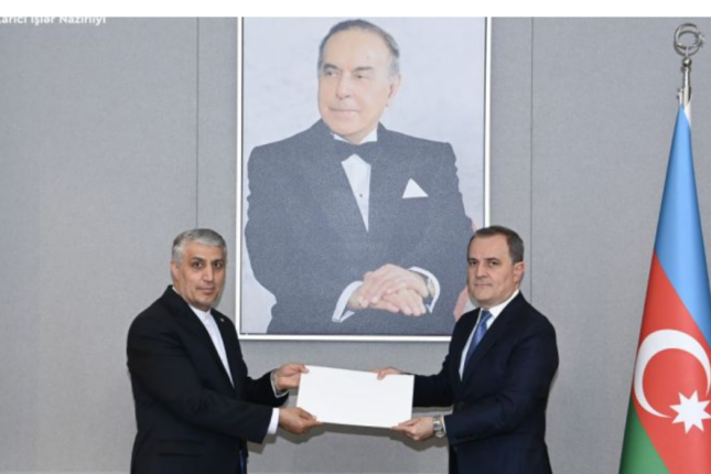 İranın yeni səfiri Azərbaycana gəlib, etimadnaməsinin surətini təqdim edib