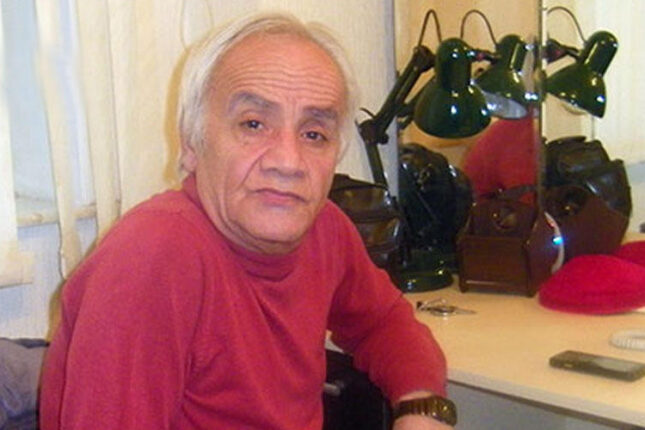 Vahid Əliyev Röyanı tənqid etdi: Atan soğan, anan sarımsaq… – FOTO