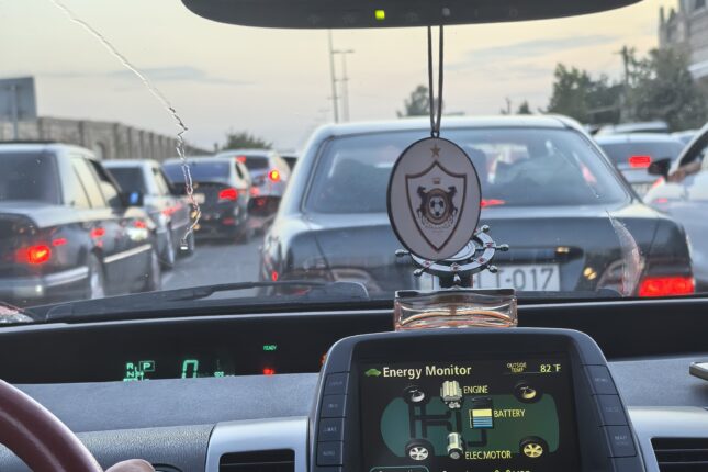 Bakının bu yolunda saatlarla tıxac – Hər kəs dənizə axışdı