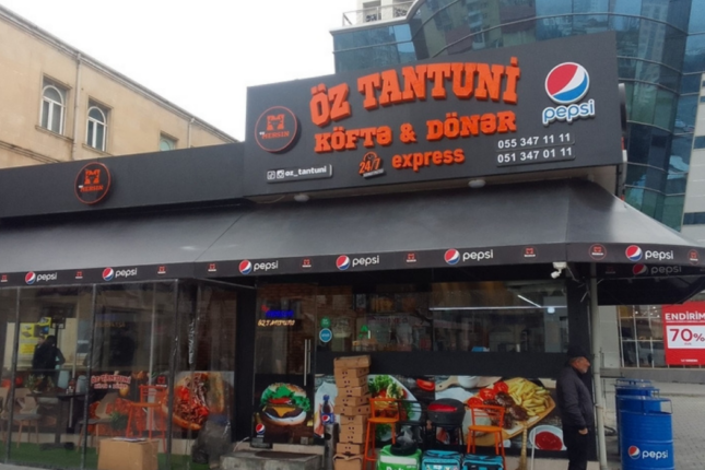 “Öz tantuni”də hadisə- Xadimə aşpazın qızılını oğurladı