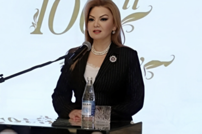Səs yazısı yayılan direktora töhmət verildi