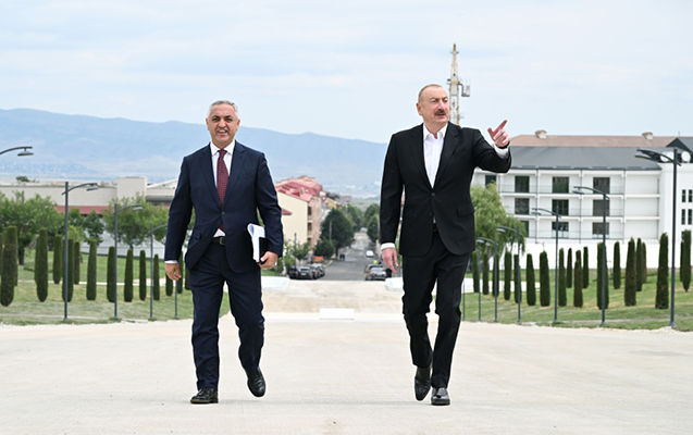 İlham Əliyev Xankəndidə Zəfər parkında – FOTOLAR