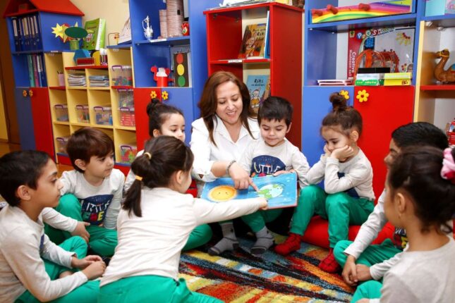 Müəllimlərin sənəd qəbulu başladı