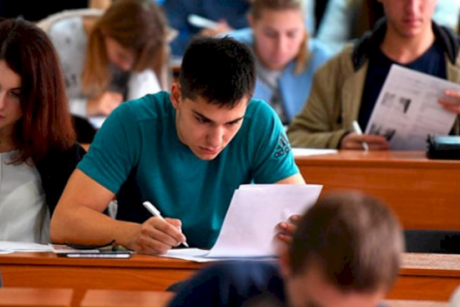 Bütün universitetlər Bakıdan bu regionlara köçürülməlidir – TƏKLİF