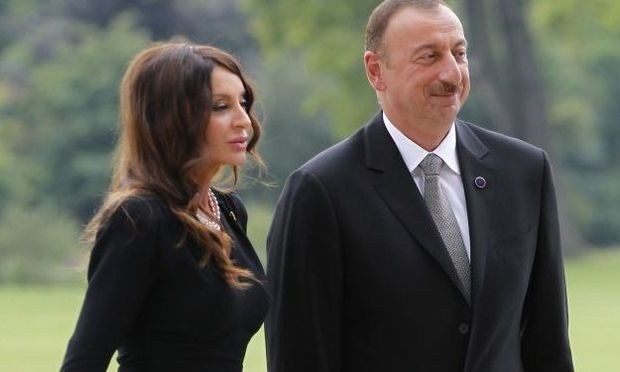 İlham Əliyev və xanımı Ağdərə sakinləri ilə də görüşdü