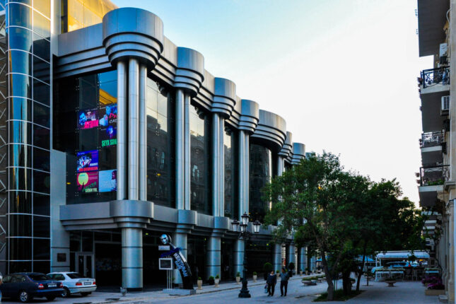 Gənc Tamaşaçılar Teatrının sentyabr repertuarı açıqlanıb