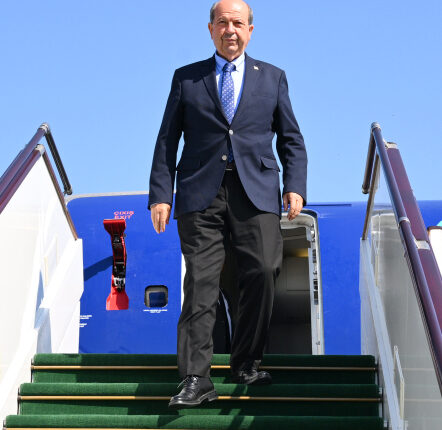Ersin Tatar Azərbaycana gəldi (FOTO)