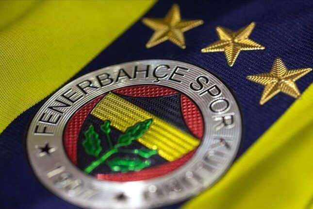 “Fənərbağça” ulduz hücumçunu transfer edir