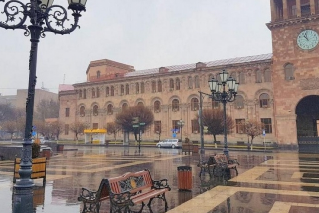 İrəvan Qarabağdan köçən ermənilər üçün 400 milyon dollar ayırıb İrəvan Qarabağdan köçən ermənilər üçün 400 milyon dollar ayırıb