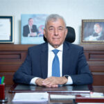 rektor-yaqub-piriyev-850-minlik-xerc-edir