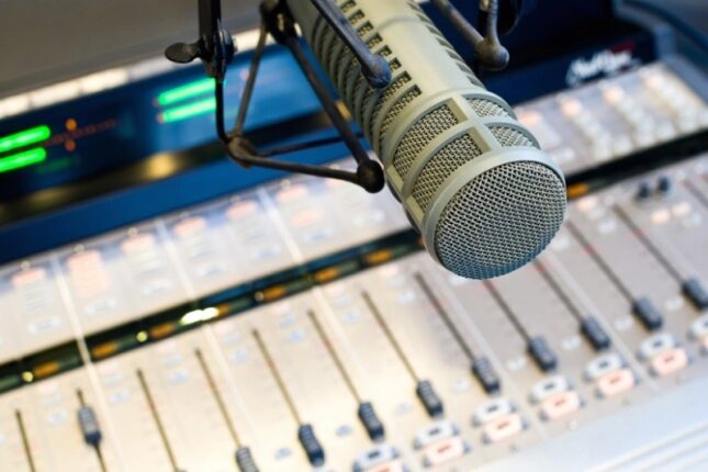 Azərbaycan yeni radio fəaliyyətə başladı