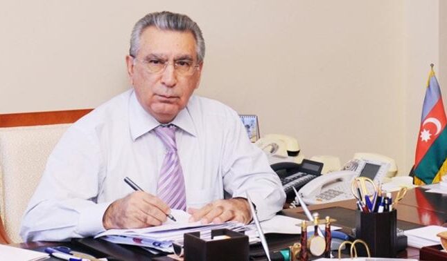 Ramiz Mehdiyevin siyahısında 42 deputatın adı var – İDDİA Ramiz Mehdiyevin siyahısında 42 deputatın adı var – İDDİA