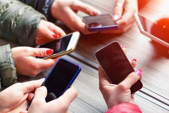 Mobil telefonlar bahalaşacaq (VİDEO) Mobil telefonlar bahalaşacaq (VİDEO)