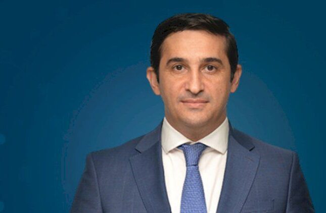 Rəisin işdən qovulmasının ŞOK TƏFƏRRÜATI Rəisin işdən qovulmasının ŞOK TƏFƏRRÜATI