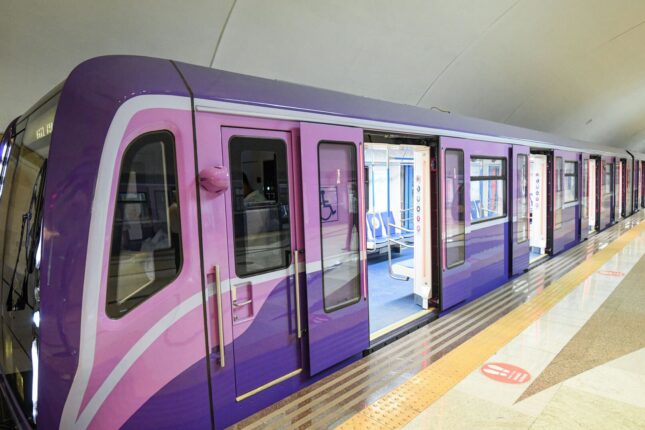 Metropoliten “Məktəbli avtobusları”na qarşı: “Dərsə metro ilə get”