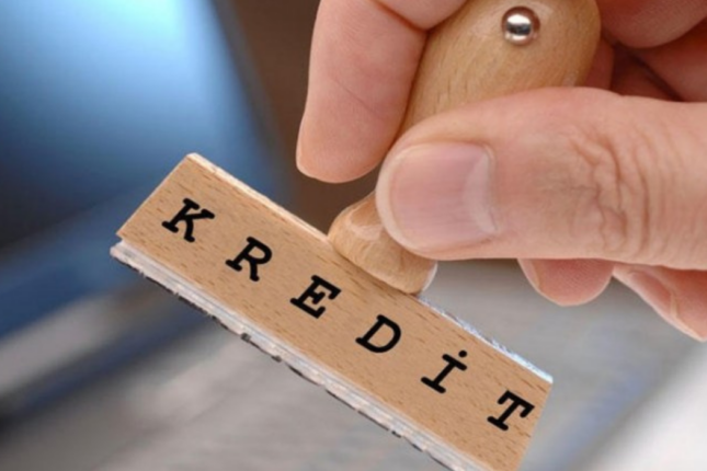 Yeni ildən nağd kredit dövrü bitir: pul karta köçürüləcək, faiz tutulacaq Yeni ildən nağd kredit dövrü bitir: pul karta köçürüləcək, faiz tutulacaq