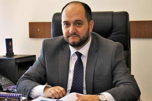 Erməni rəsmisindən etiraf: “Müstəqillik Bəyannaməsində problemlər var” Erməni rəsmisindən etiraf: “Müstəqillik Bəyannaməsində problemlər var”