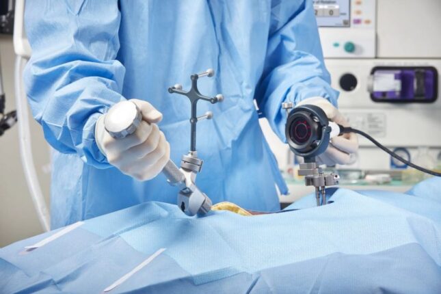 Tədris Cərahiyyə Klinikası 1.7 milyonluq endoprotez alır