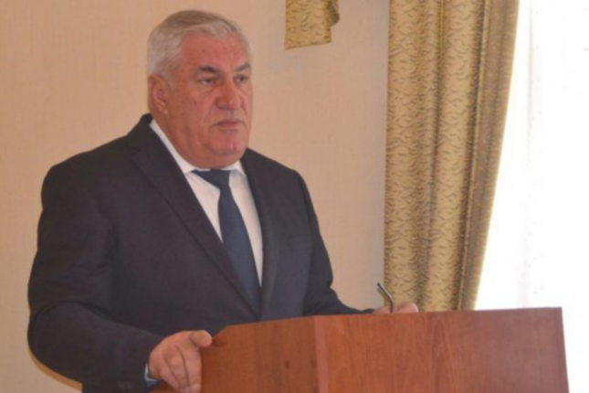 Mehdiyevin Siyəzəndəki adamı təqaüdə göndərilir Mehdiyevin Siyəzəndəki adamı təqaüdə göndərilir