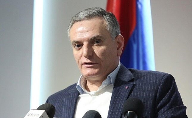 Zakaryan: “Ermənistan döyüş ordusu yaratmalıdır” Zakaryan: “Ermənistan döyüş ordusu yaratmalıdır”