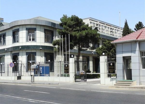 Penitensiar Xidmət 9 500 manatlıq bayraq alır