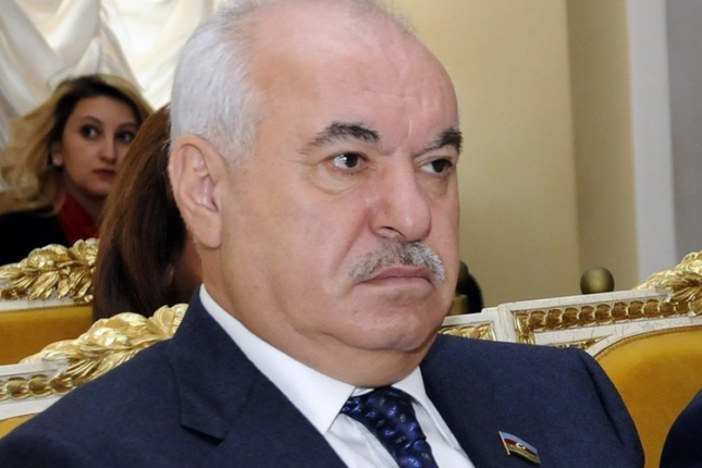 Baş Prokurorluq Elton Məmmədova rəsmi xəbərdarlıq etdi Baş Prokurorluq Elton Məmmədova rəsmi xəbərdarlıq etdi