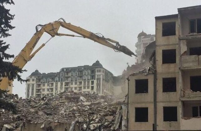 Bakıda daha bir ərazidə binalar PLANA DÜŞDÜ (VİDEO) Bakıda daha bir ərazidə binalar PLANA DÜŞDÜ (VİDEO)