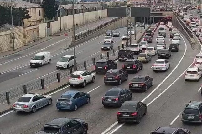 Bu yollarda tıxac var – SİYAHI Bu yollarda tıxac var – SİYAHI