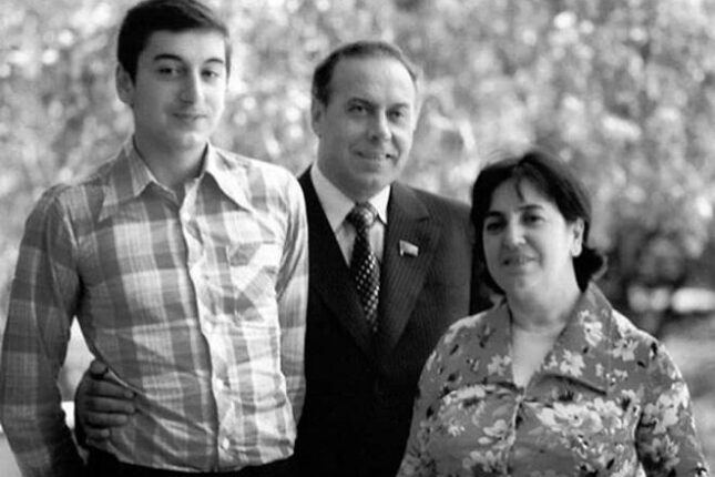 İlham Əliyevin 8 yaşında çəkdiyi – Foto