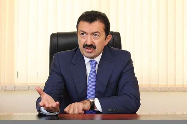 Keçmiş deputatın oğlu İKZF-ni bahalı maşın sərgisinə çevirib: Fəxri Kazımov biri 160 minə 4 maşın alır Keçmiş deputatın oğlu İKZF-ni bahalı maşın sərgisinə çevirib: Fəxri Kazımov biri 160 minə 4 maşın alır