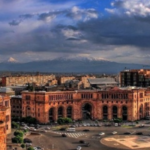 separatcilarin-irevandaki-ofisi-ellerinden-alinir