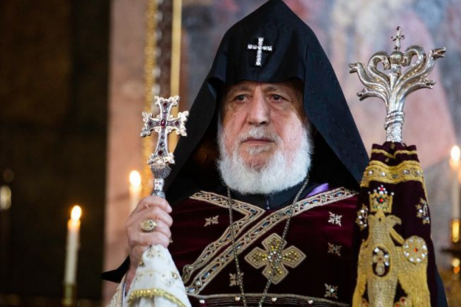 Erməni keşişlər petisiya başlatdılar: “II Qaragen getməlidir”