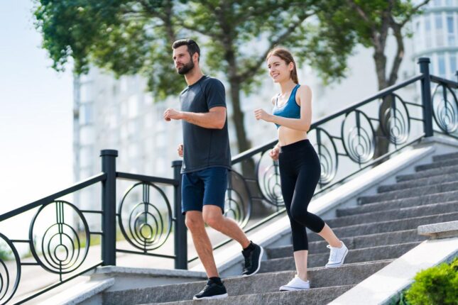 Piyada gəzməyin sağlamlıq və bədən quruluşu üçün faydaları Piyada gəzməyin sağlamlıq və bədən quruluşu üçün faydaları