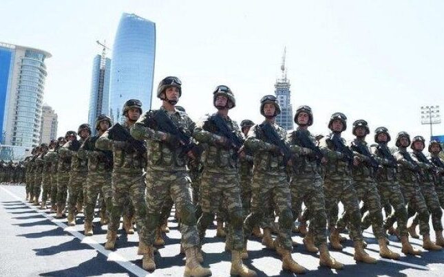 İran Zəfər Paradından niyə “qarın ağrısı”na düşüb?