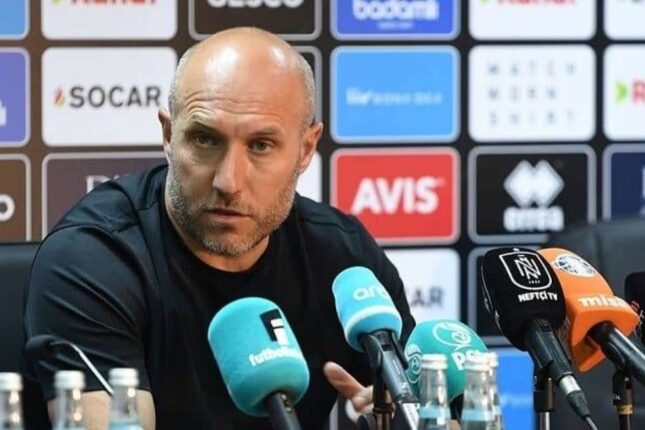 “Neftçi” Samir Abasovu istefaya göndərdi